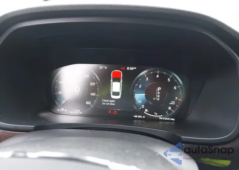 2017 Volvo S90 T6 Momentum z USA, uszkodzony, nr VIN YV1A22MK3H1015825